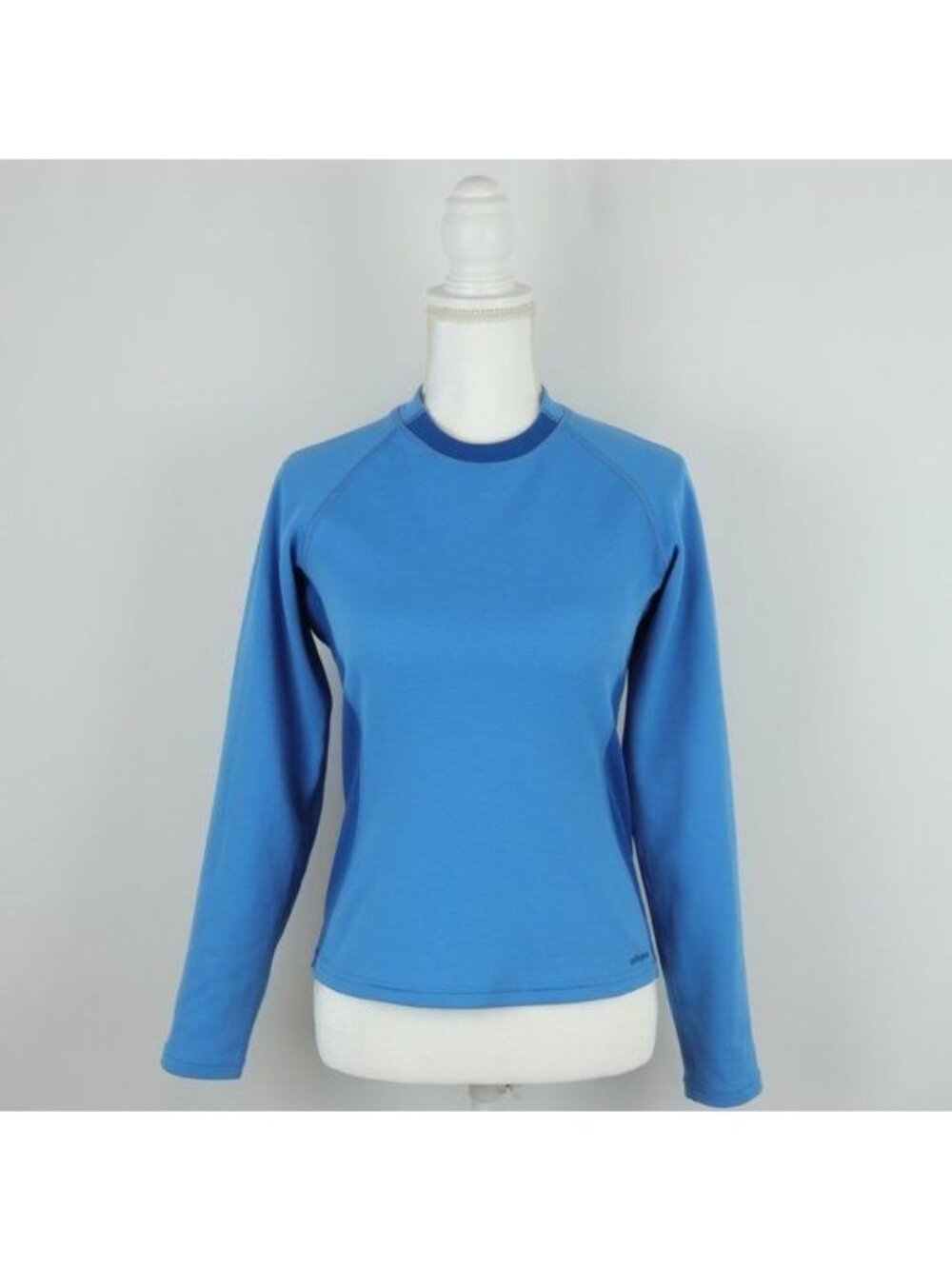 Patagonia Women Small Blue Wool Crewneck Mid Weight Long Sleeve Performance Top